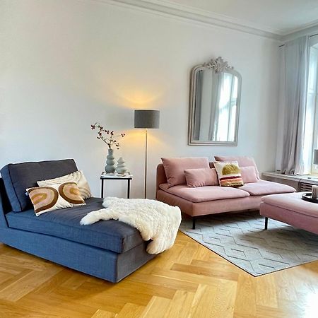 Helle Altbauwohnung Mit Balkon Im Briller Viertel Wuppertal Luaran gambar