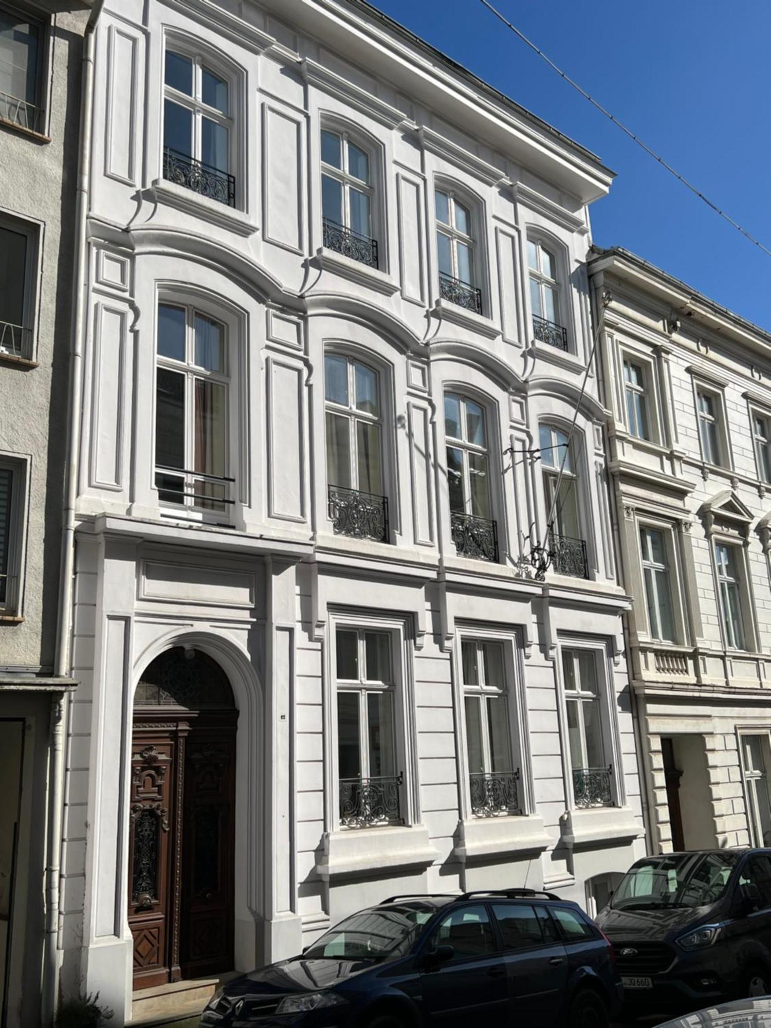 Helle Altbauwohnung Mit Balkon Im Briller Viertel Wuppertal Luaran gambar