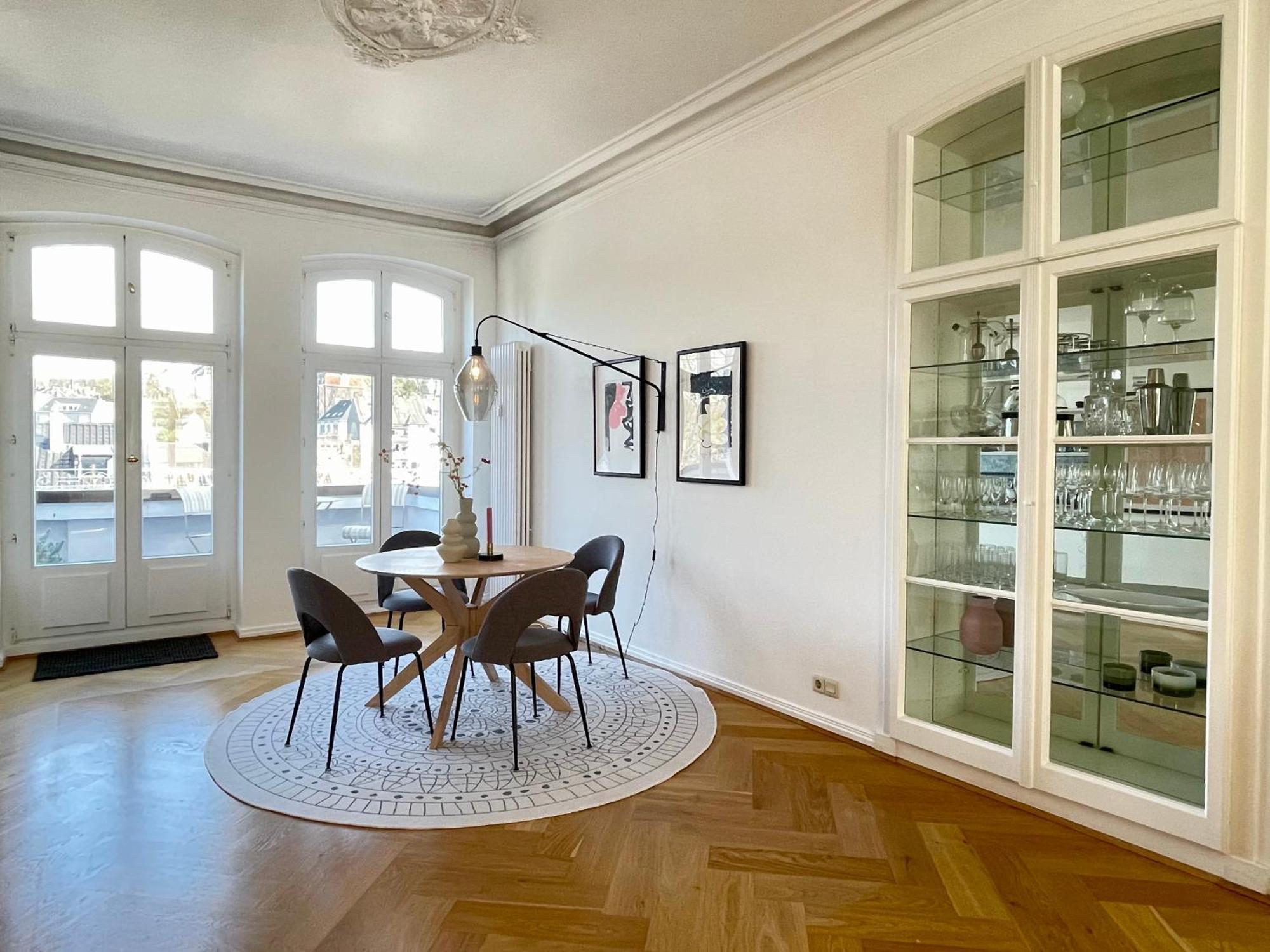 Helle Altbauwohnung Mit Balkon Im Briller Viertel Wuppertal Luaran gambar