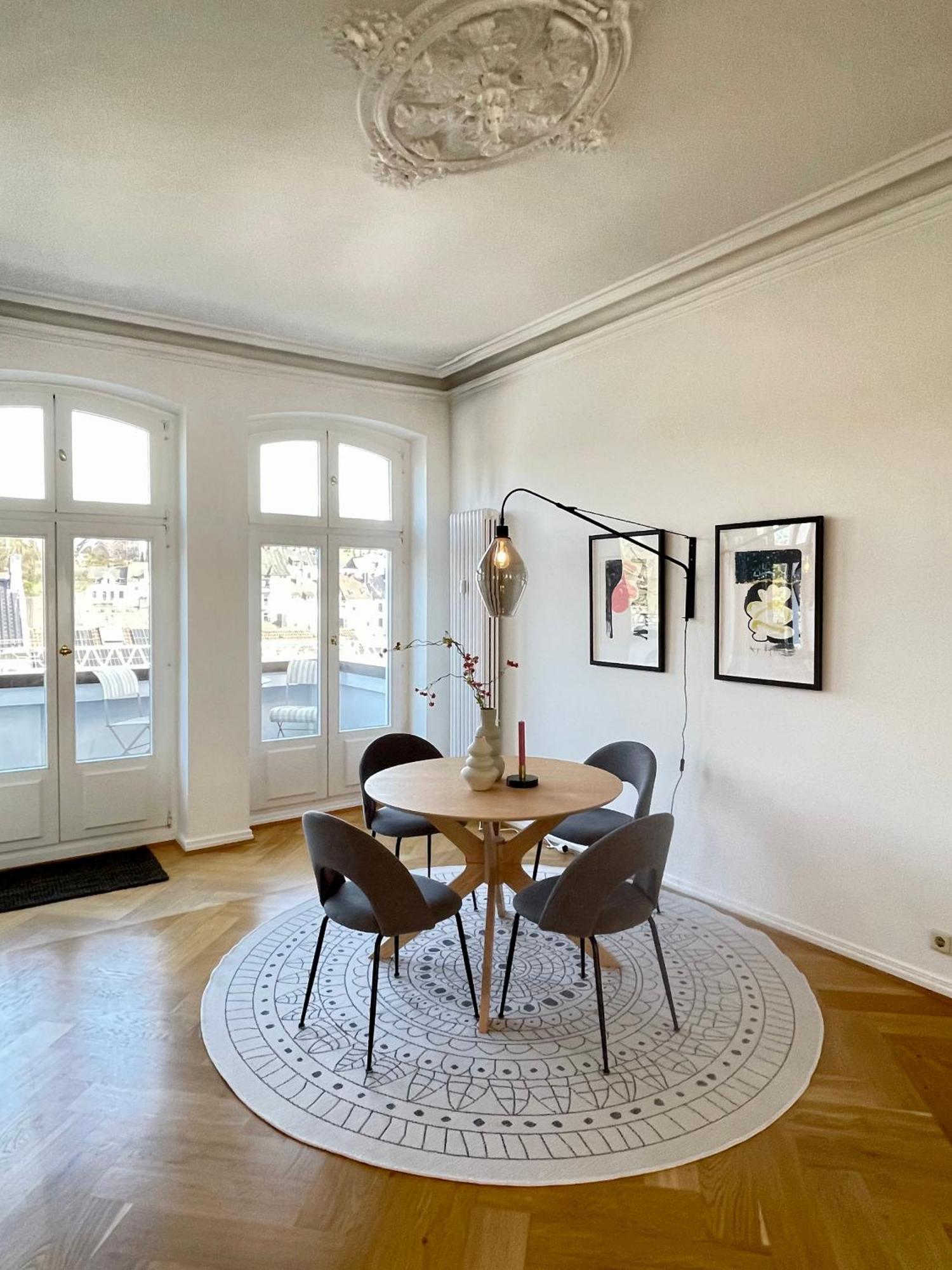 Helle Altbauwohnung Mit Balkon Im Briller Viertel Wuppertal Luaran gambar