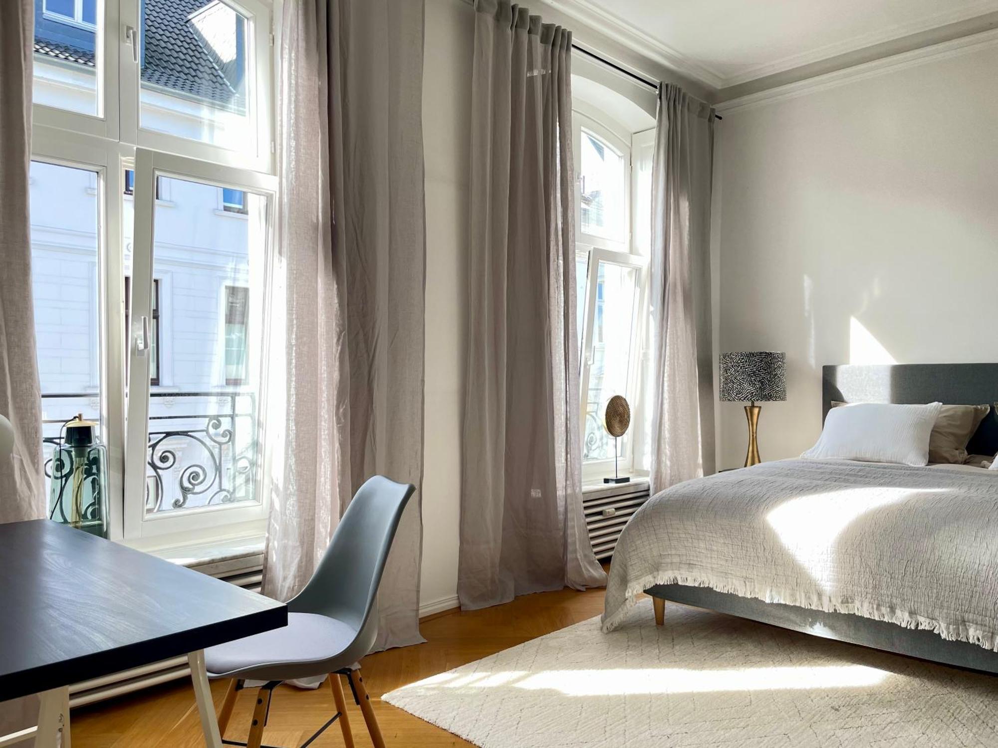 Helle Altbauwohnung Mit Balkon Im Briller Viertel Wuppertal Luaran gambar