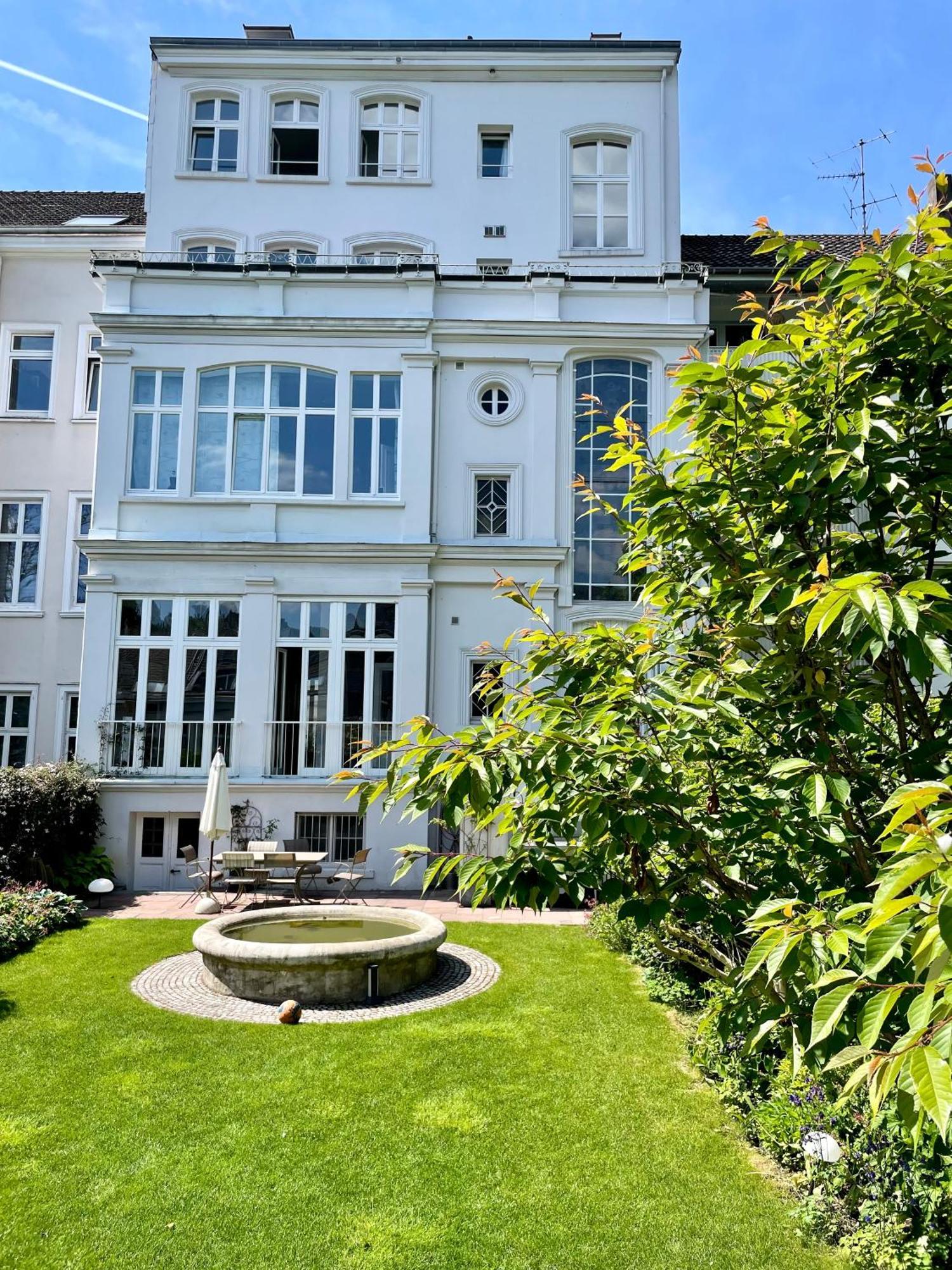 Helle Altbauwohnung Mit Balkon Im Briller Viertel Wuppertal Luaran gambar